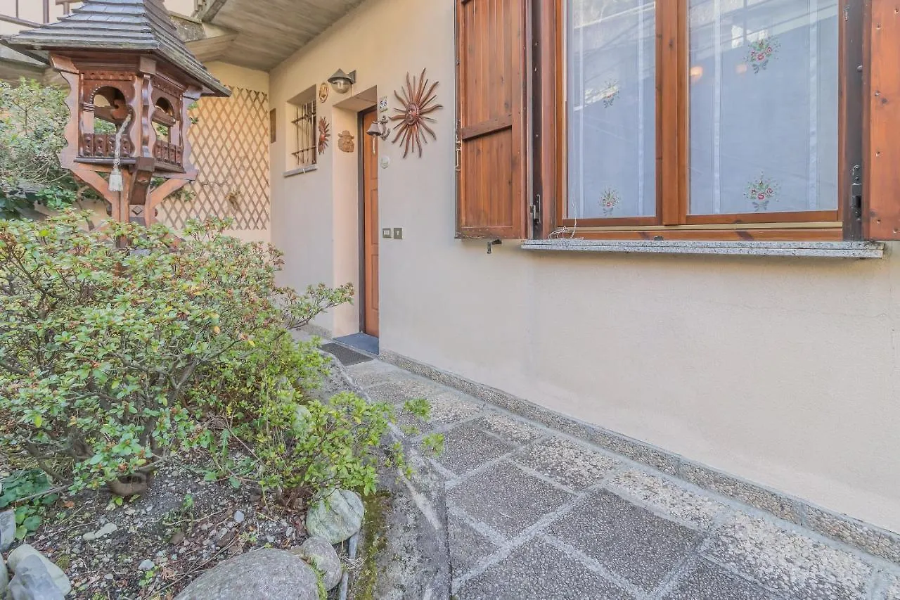 Patrizia'S House Varenna 0*,  Italien