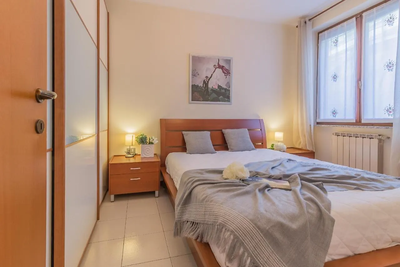 Patrizia'S House Varenna